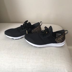 New Balance Fuel Core Nergize sneaks